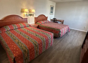 Garden Grove Inn hotel thumbnail 5
