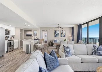 Sandpiper Beacon Beach Resort hotel thumbnail 7