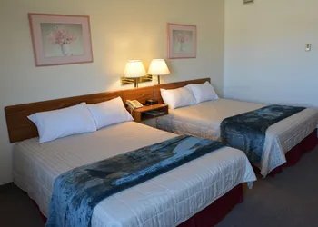 Whitewood Inn hotel thumbnail 5