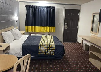 Sage & Sand Motel hotel thumbnail 5