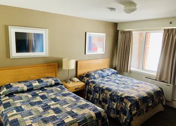 Toronto Lakeshore Hotel hotel thumbnail 3