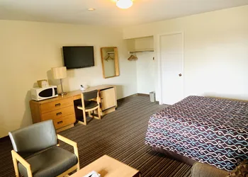 Toronto Lakeshore Hotel hotel thumbnail 4