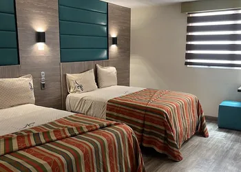 Hotel California hotel thumbnail 5