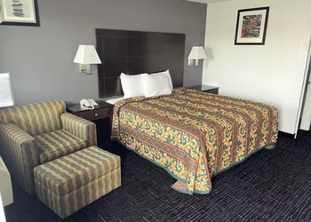 Broadway Inn hotel thumbnail 6