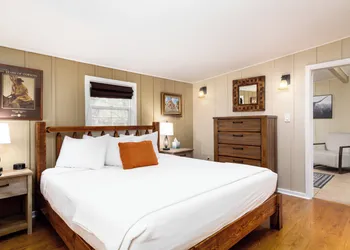 Prescott Pines Inn hotel thumbnail 2