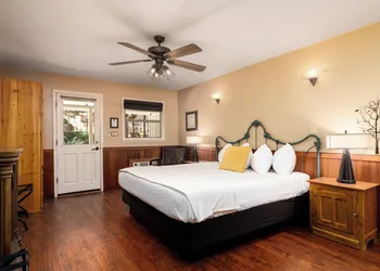 Prescott Pines Inn hotel thumbnail 7
