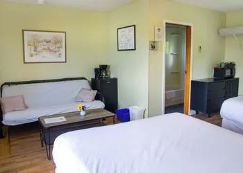 Port Loring Northland Motel hotel thumbnail 4