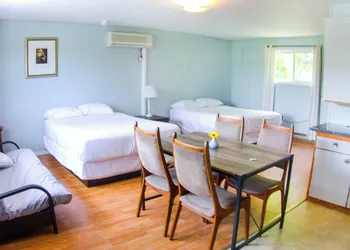 Port Loring Northland Motel hotel thumbnail 5