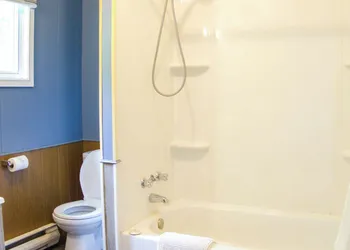 Port Loring Northland Motel hotel thumbnail 8