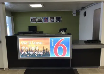 Motel 6 North Olmsted, OH - Cleveland hotel thumbnail 3
