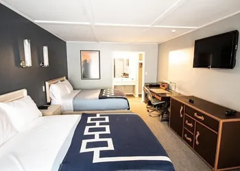 The Grand Motel hotel thumbnail 2