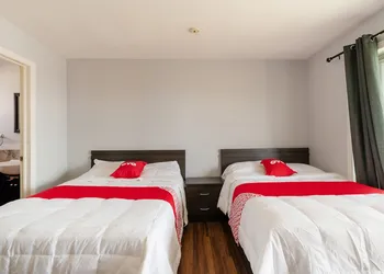 Hotel Beaverton ON - Lake Simcoe hotel thumbnail 3