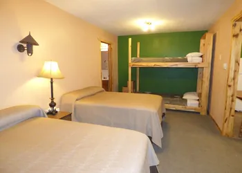 The Hitching Post Hotel and Farm Store hotel thumbnail 4