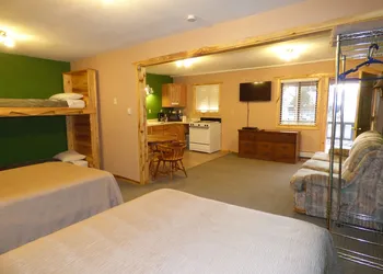 The Hitching Post Hotel and Farm Store hotel thumbnail 5