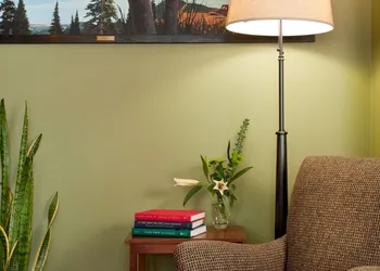 Lake Pointe Inn hotel thumbnail 6