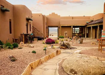 The Grand Hacienda Inn hotel thumbnail 6