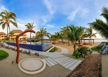 The Residences at Las Palmas hotel thumbnail 2