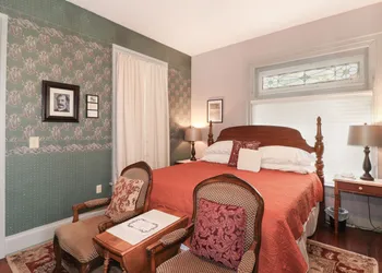 Loganberry Inn hotel thumbnail 7