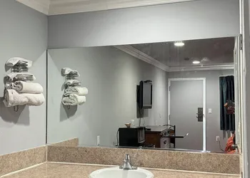 Hiland Motel hotel thumbnail 7