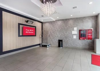 Red Roof PLUS+ Brooklyn - Flatbush Ave hotel thumbnail 5