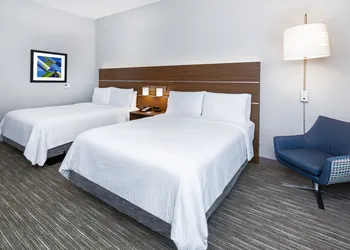 Holiday Inn Express & Suites Houston – Downtown North by IHG hotel thumbnail 8