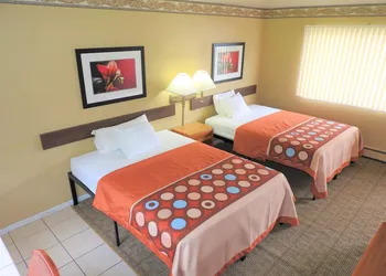 Country Meadow inn hotel thumbnail 3