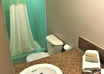 Country Meadow inn hotel thumbnail 8