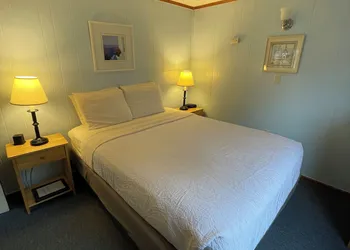 Elmwood Motor Court hotel thumbnail 2