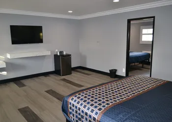 Bell Gardens Inn Los Angeles - Bell Gardens hotel thumbnail 5
