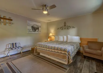 The Lodges of Oak Creek hotel thumbnail 3