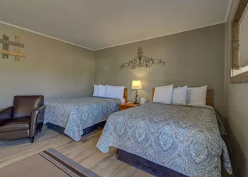 The Lodges of Oak Creek hotel thumbnail 4