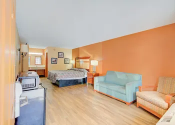 Hotel O Deluxe Inn Kingstree Sc Hwy 52 hotel thumbnail 5