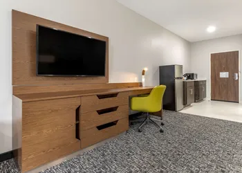 Comfort Suites Greenville Airport hotel thumbnail 5