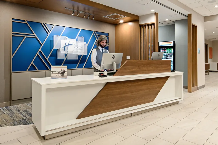 Holiday Inn Express & Suites Palm Desert - Millennium by IHG hotel detail image 2