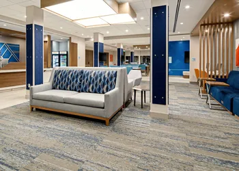 Holiday Inn Express & Suites Palm Desert - Millennium by IHG hotel thumbnail 3