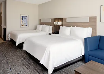 Holiday Inn Express & Suites Palm Desert - Millennium by IHG hotel thumbnail 7