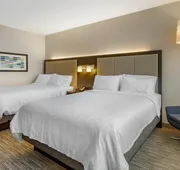 Holiday Inn Express & Suites Phoenix Dwtn - State Capitol by IHG hotel detail image 7