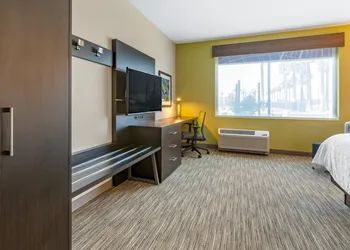 Holiday Inn Express & Suites Phoenix Dwtn - State Capitol by IHG hotel thumbnail 8