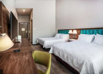 Hampton Inn Riverside March Air Force Base hotel thumbnail 5