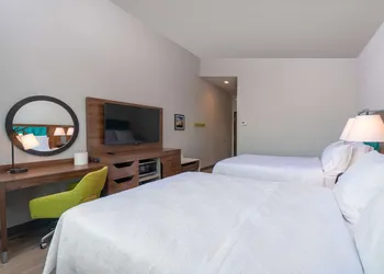 Hampton Inn Riverside March Air Force Base hotel thumbnail 6