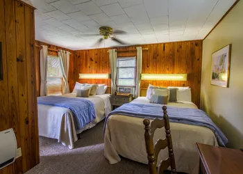 Mountainaire Inn and Log Cabins hotel thumbnail 2
