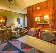 Mountainaire Inn and Log Cabins hotel detail image 5