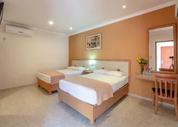 Tecnohotel Itzaes hotel thumbnail 6