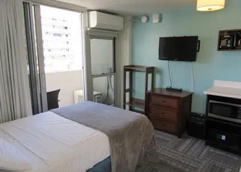 Waikiki Central Hotel hotel thumbnail 2