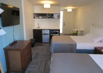Waikiki Central Hotel hotel thumbnail 6