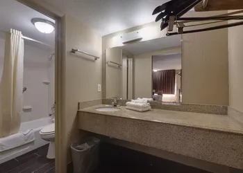 Countryside Inn & Suites Orlando hotel thumbnail 8
