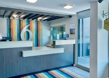 Motel 6 Louisville, KY - Airport - Fair Expo hotel thumbnail 5