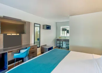 Motel 6 Louisville, KY - Airport - Fair Expo hotel thumbnail 6