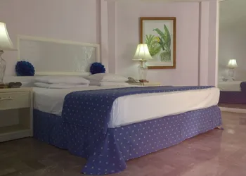 Hotel Acapulco Malibu hotel thumbnail 5