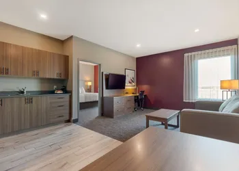Best Western Plus Dauphin hotel thumbnail 7